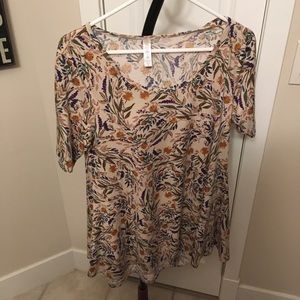 Floral Lularoe Perfect T (M)